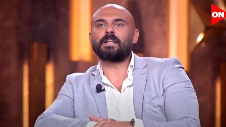 أحمد صلاح حسني 