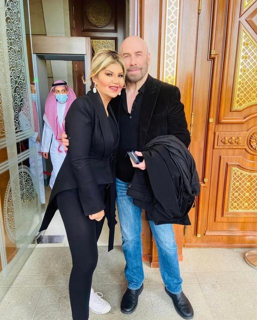 بوسي شلبي والنجم جون ترافولتا