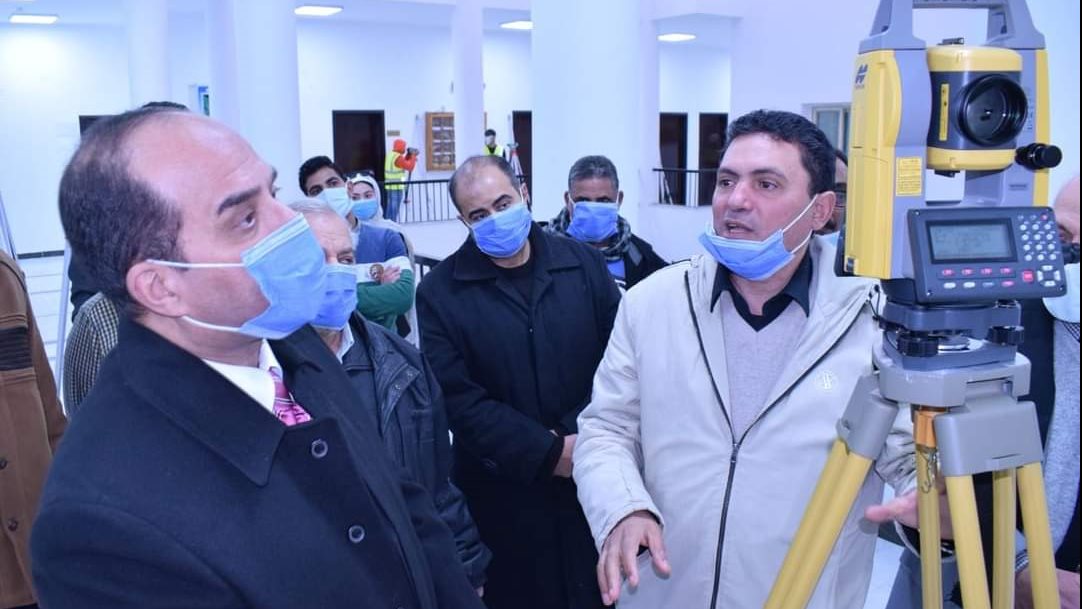 تفقد اجهزة المساحة بكلية الآداب جامعة العريش  تفقد اجهزة المساحة بكلية الآداب جامعة العريش