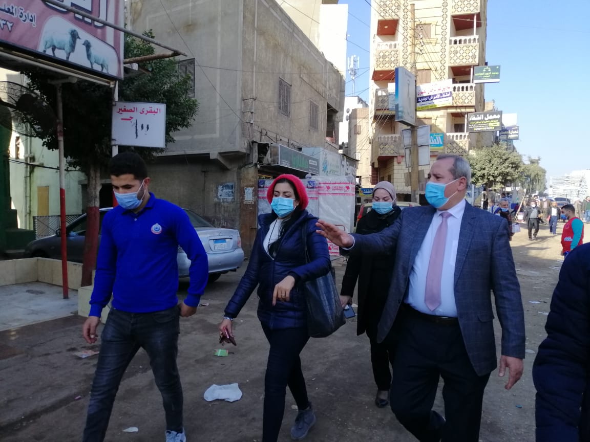 جانب من حلمة طرق الابواب