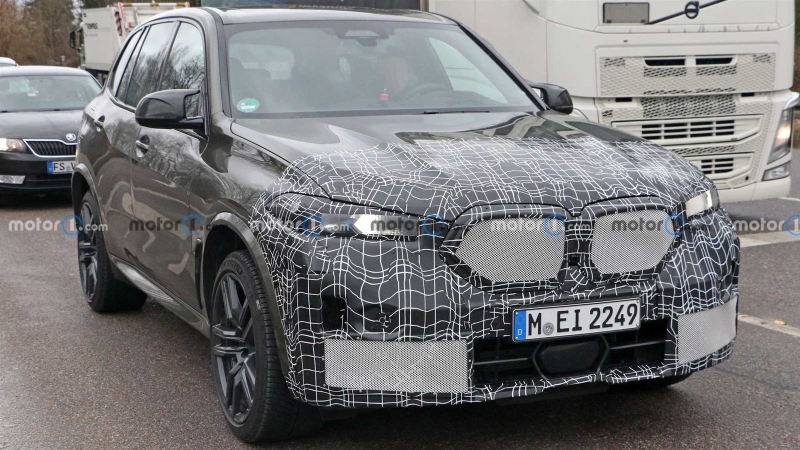  سيارة BMW X5 M موديل 2023 تتألق بمجموعة من التحديثات القوية