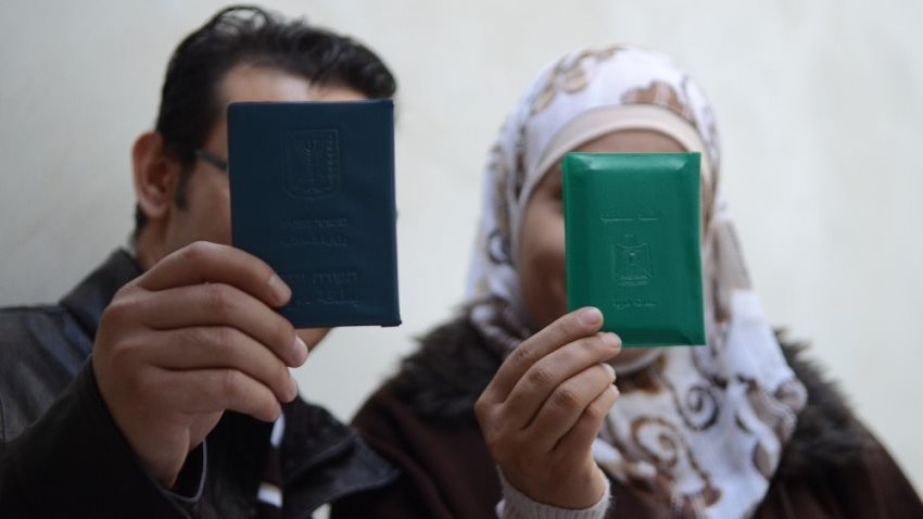 إسرائيل تمنح السلطة الفلسطينية دفعة جديدة من لم الشمل إسرائيل تمنح السلطة الفلسطينية دفعة جديدة من لم الشمل