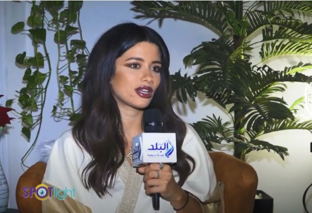 الفنانة اللبنانية سينتيا خليفة