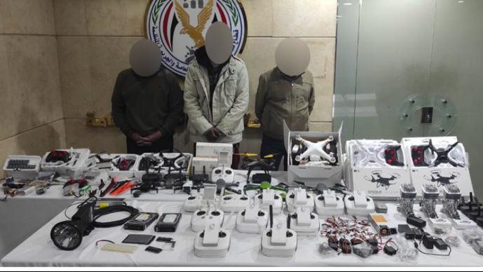 عقوبة 3 أشخاص تاجروا في طائرات الدرون على مواقع التواصل