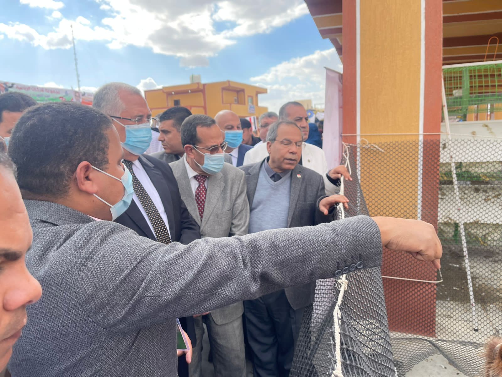 وزير الزراعة خلال جولته بسيناء