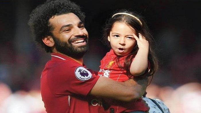 محمد صلاح وابنته مكة