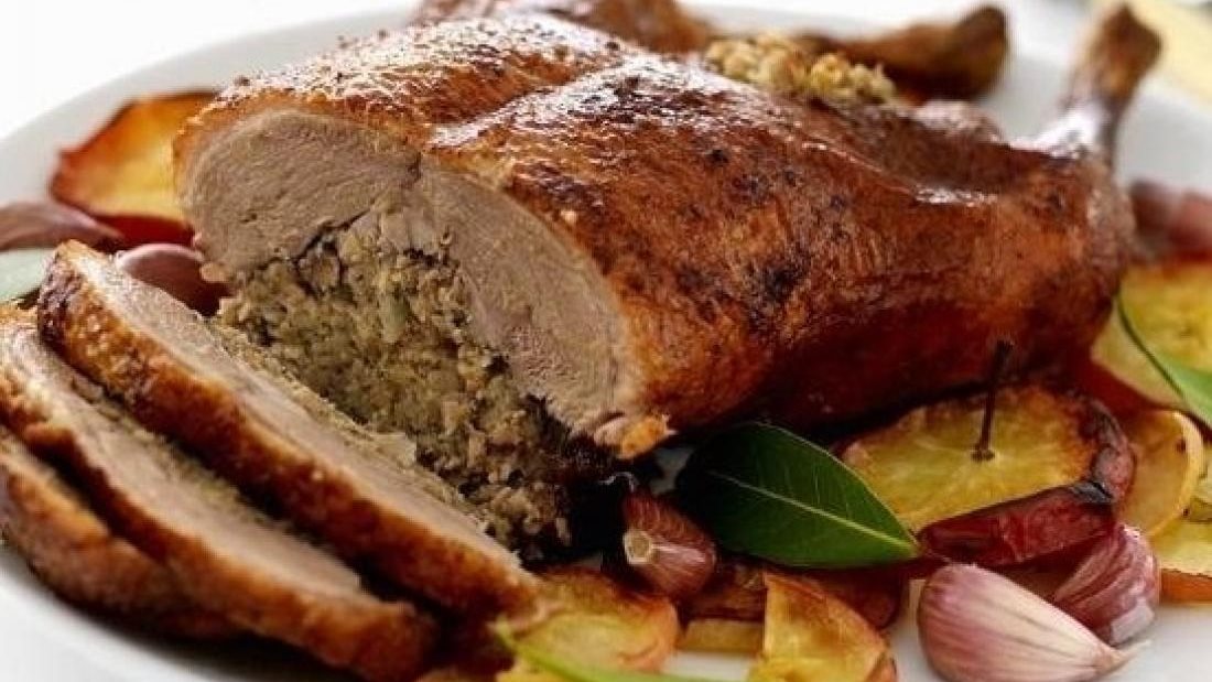 طريقة عمل بط محشي بالفريك 