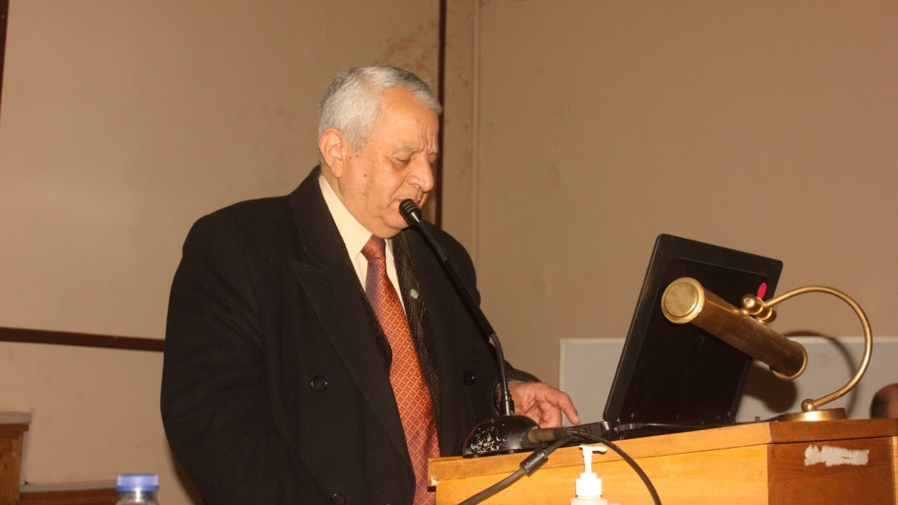 الدكتور فاروق الحكيم رئيس جمعية المهندسين الكهربائيين المصري