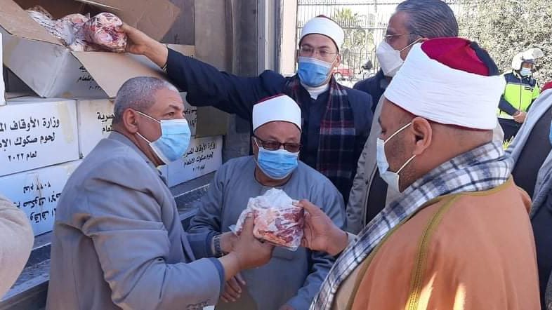 قيادات اوقاف  الفيوم تستقبل اللحوم