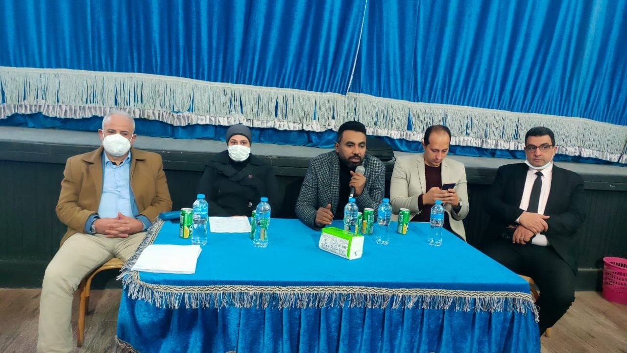سماح ابراهيم مدير مديرية تعليم الفيوم أثناء الندوة