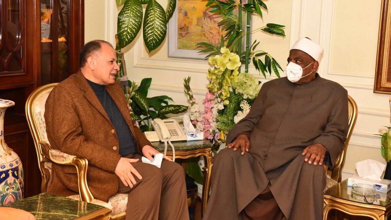  لجان المصالحات بالأزهر "معاً للقضاء على الثأر" بأسيوط