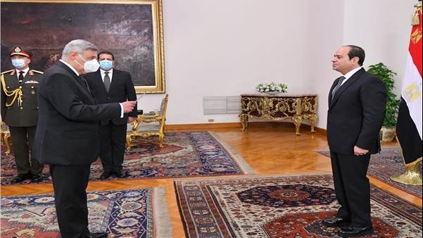 أسامة الأزهري يهنيء المستشار بولس فهمي