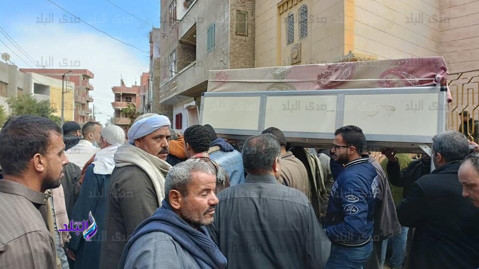 جانب من الجنازة جانب من الجنازة