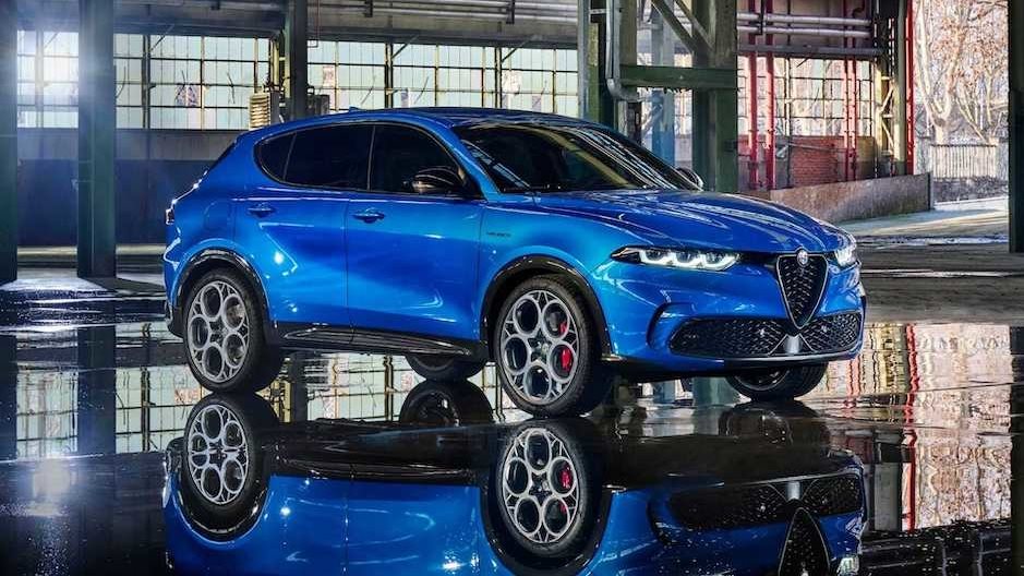 الفا روميو تكشف النقاب عن احدث SUV " تونالي 2023" الجديدة ..