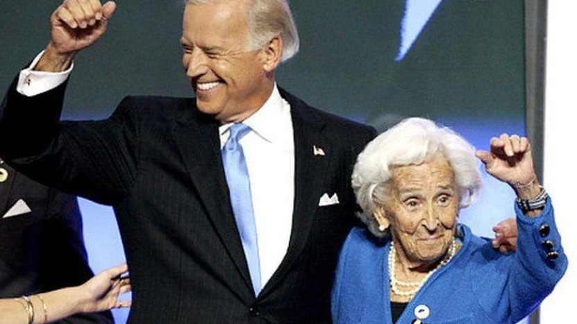 والدة الرئيس جو بايدن
