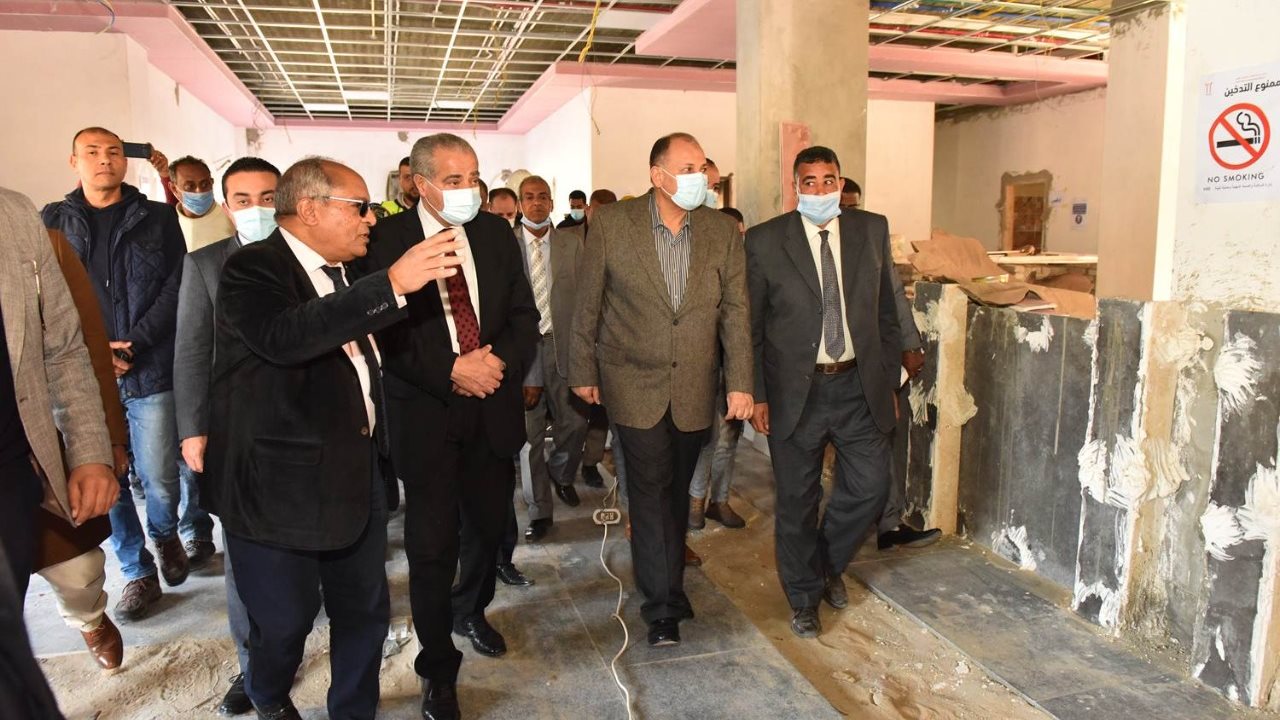 افتتاح مجمع خدمة المواطنين بقرية عرب مطير بأسيوط 