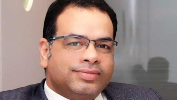 عبد العزيز آدم