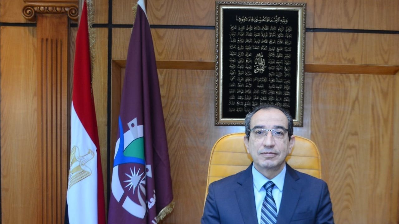 الدكتور مجدى حتاته رئيس جامعة الفيوم الدكتور مجدى حتاته رئيس جامعة الفيوم