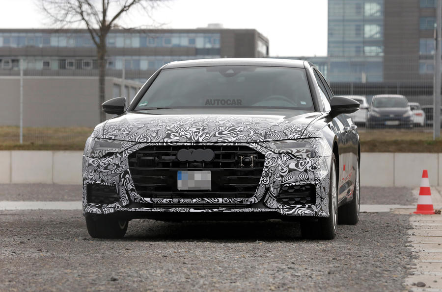 العدسات التجسسية ترصد سيارة Audi A6موديل 2023 
