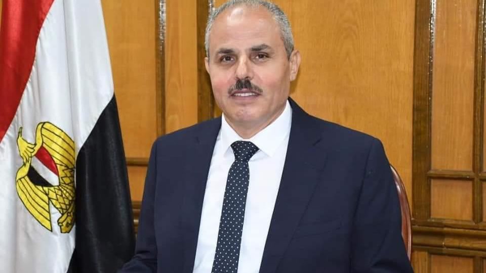 رئيس جامعة قناة السويس 