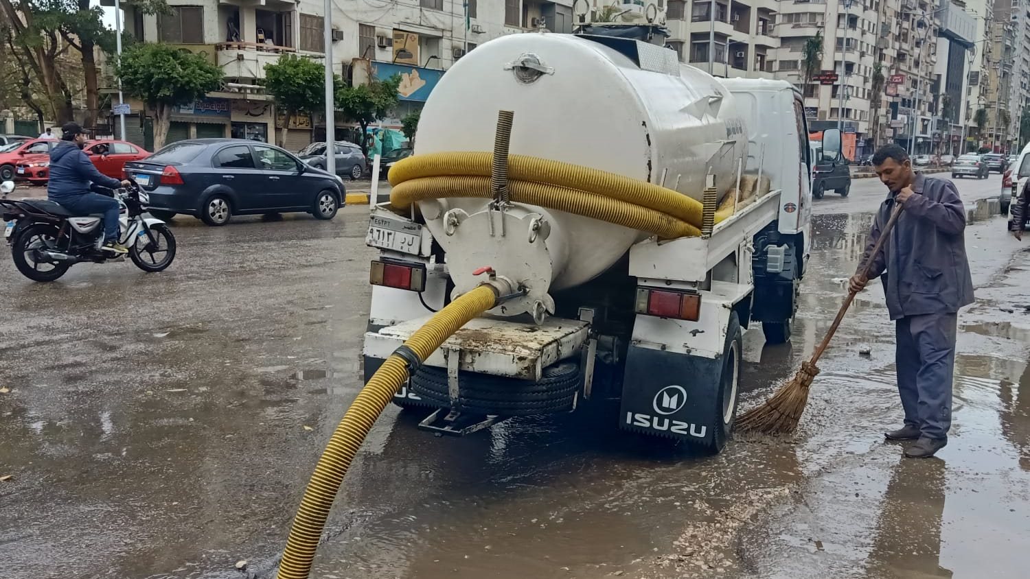 شفط مياه الأمطار 