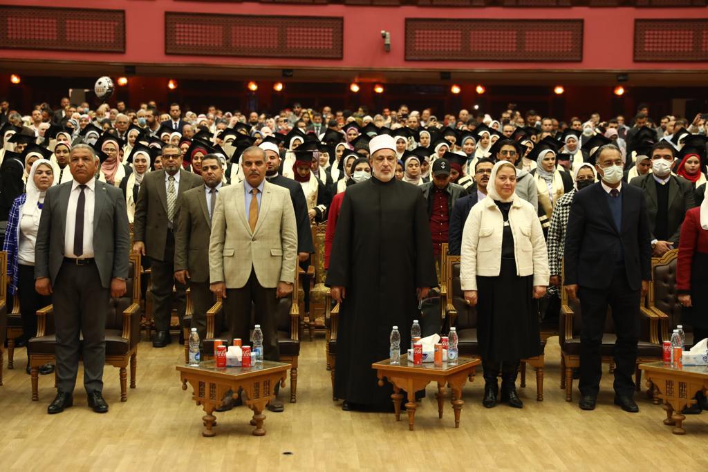 حفل تخرج طالبات طب الأزهر