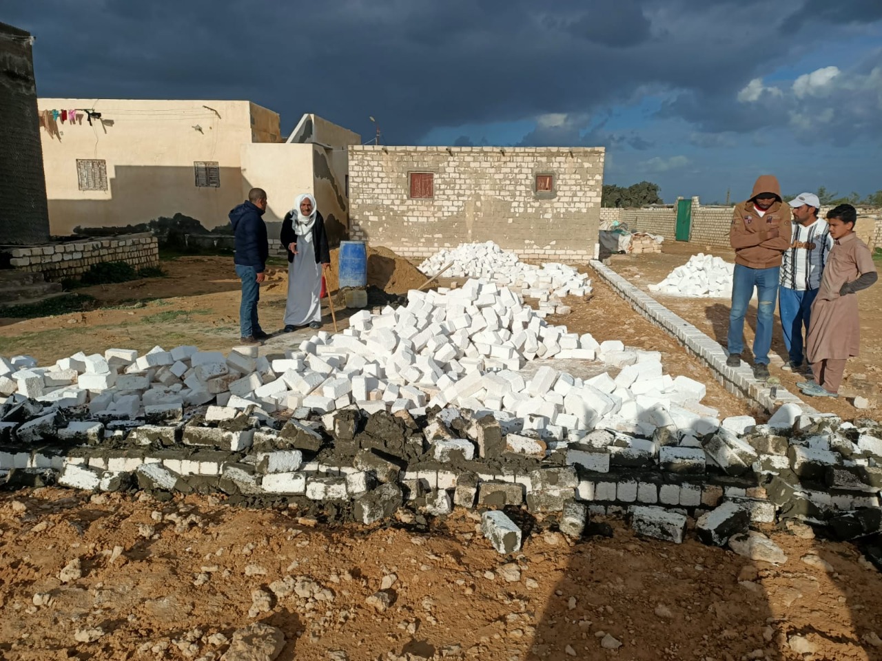 ازالة اعمال بناء مخالف في الإسكندرية 