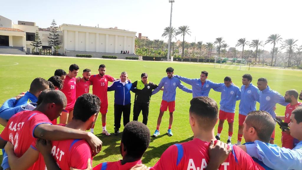 جانب من الدورة 