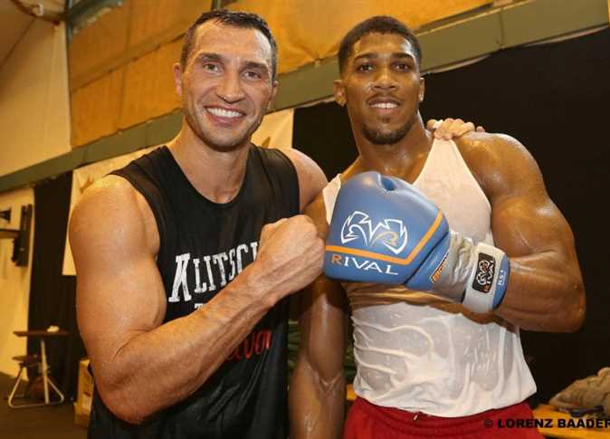 فيتالي وجوشوا