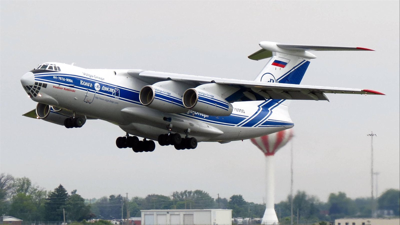 طائرة روسية من طراز إليوشن IL-76