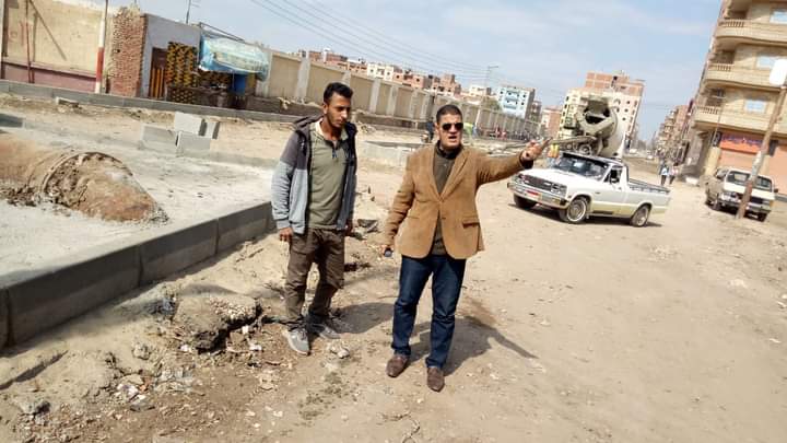 متابعة أعمال الرصف