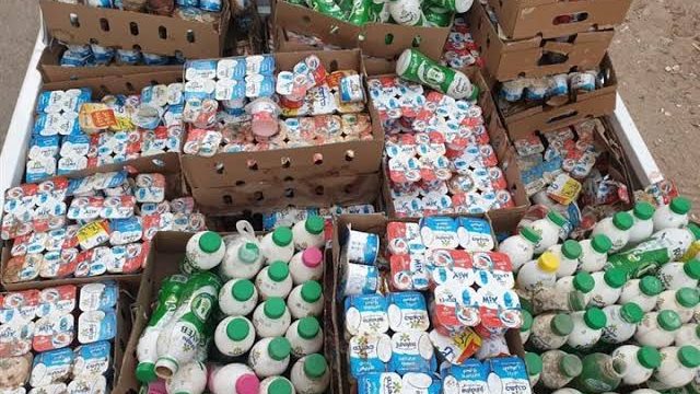 ضبط عبوات زبادي منتهي الصلاحية بالمنيا 