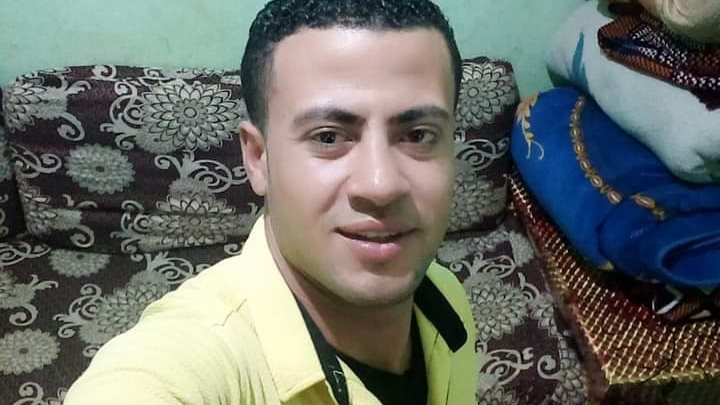 يحي الشاب الذي بترت ساقه ببني سويف 