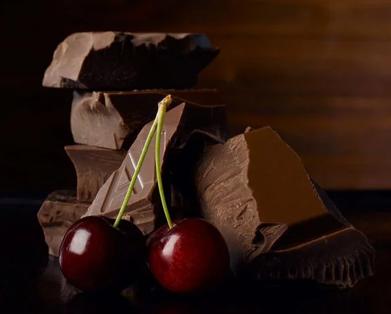 الشيكولاتة الداكنة 