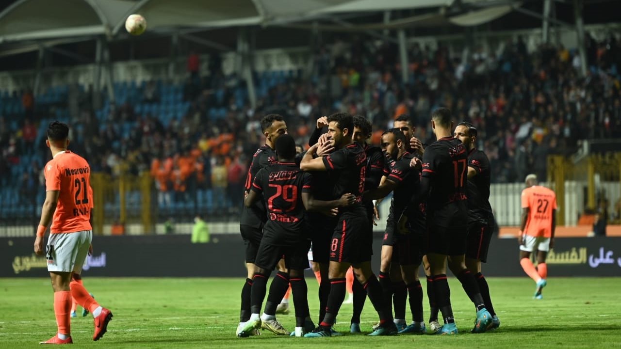 الاهلي وفاركو 