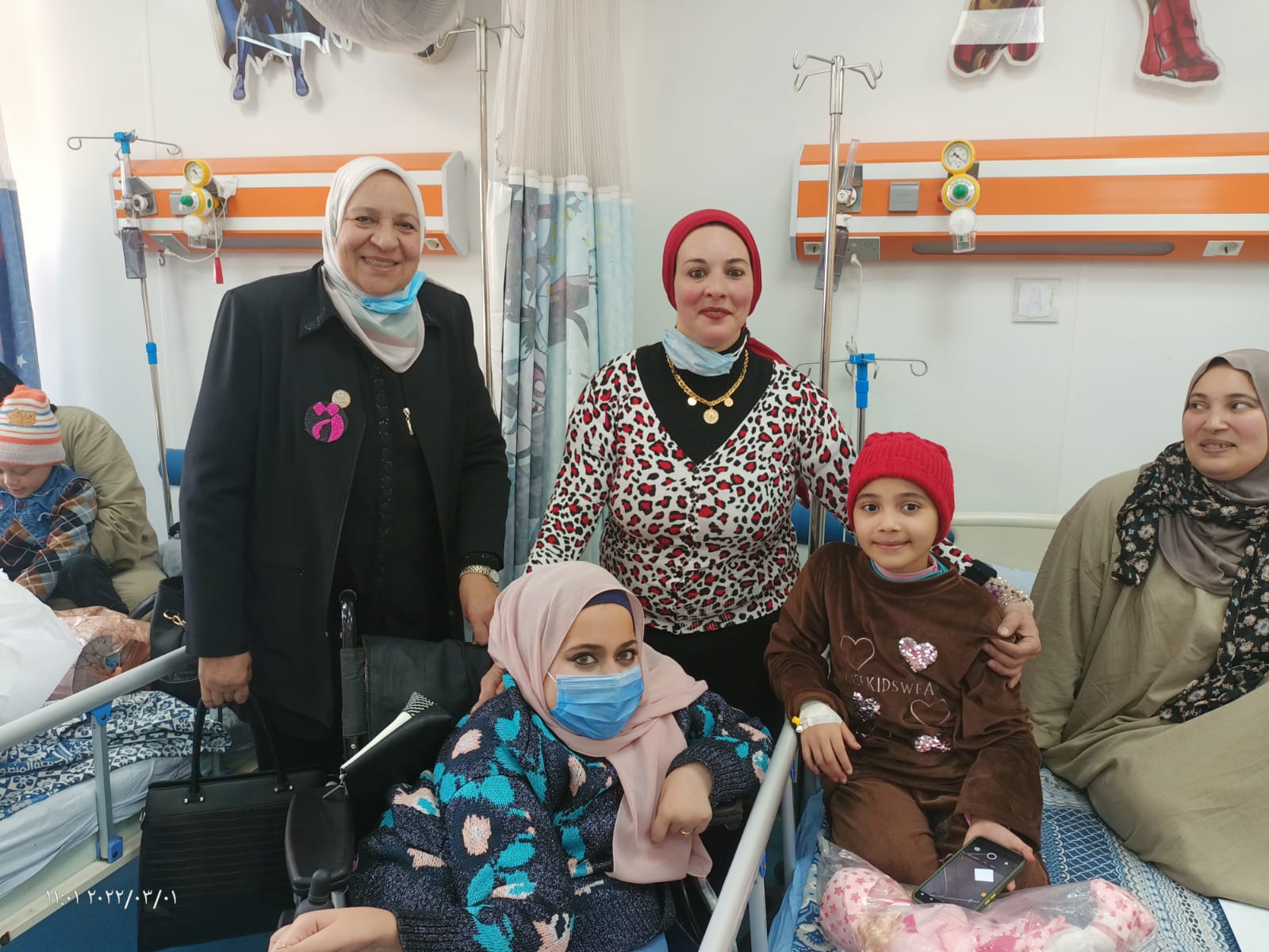 جانب من زيارة المستشفى