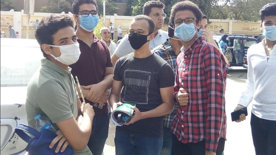 طلاب الثانوية العامة 