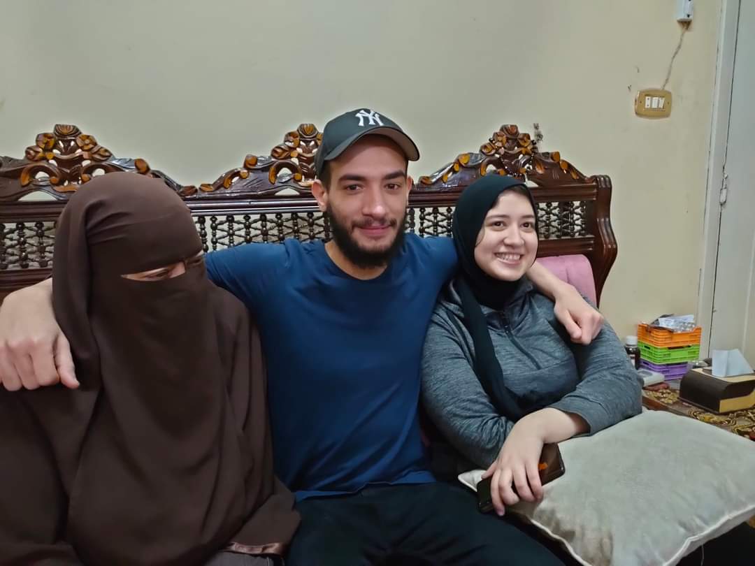 "سمر" و"أحمد" شقيقان رجعوا من اوكرانيا بالغربية:"شكرا للرئيس