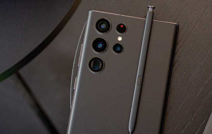 هاتف Galaxy S22 Ultra من سامسونج