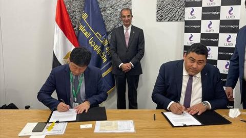 المصرية الاتصالات وشركة هواوى