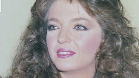 الفنانة المعتزلة هدى رمزي