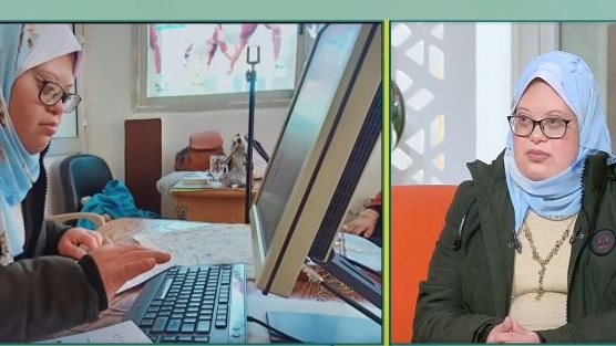 الطالبة آية 