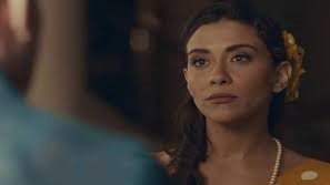 الفنانة جلا هشام 