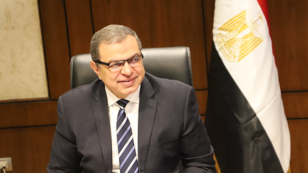 وزير القوي العاملة 