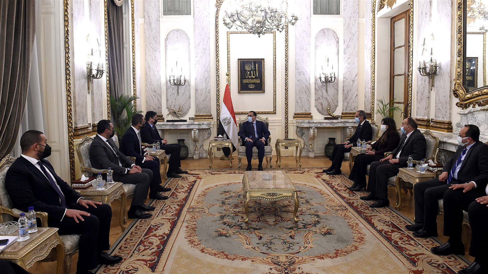 لقاء رئيس الوزراء اليوم
