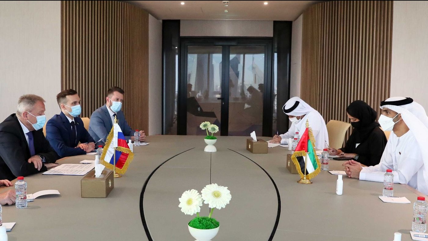 الإمارات وسلوفينيا 
