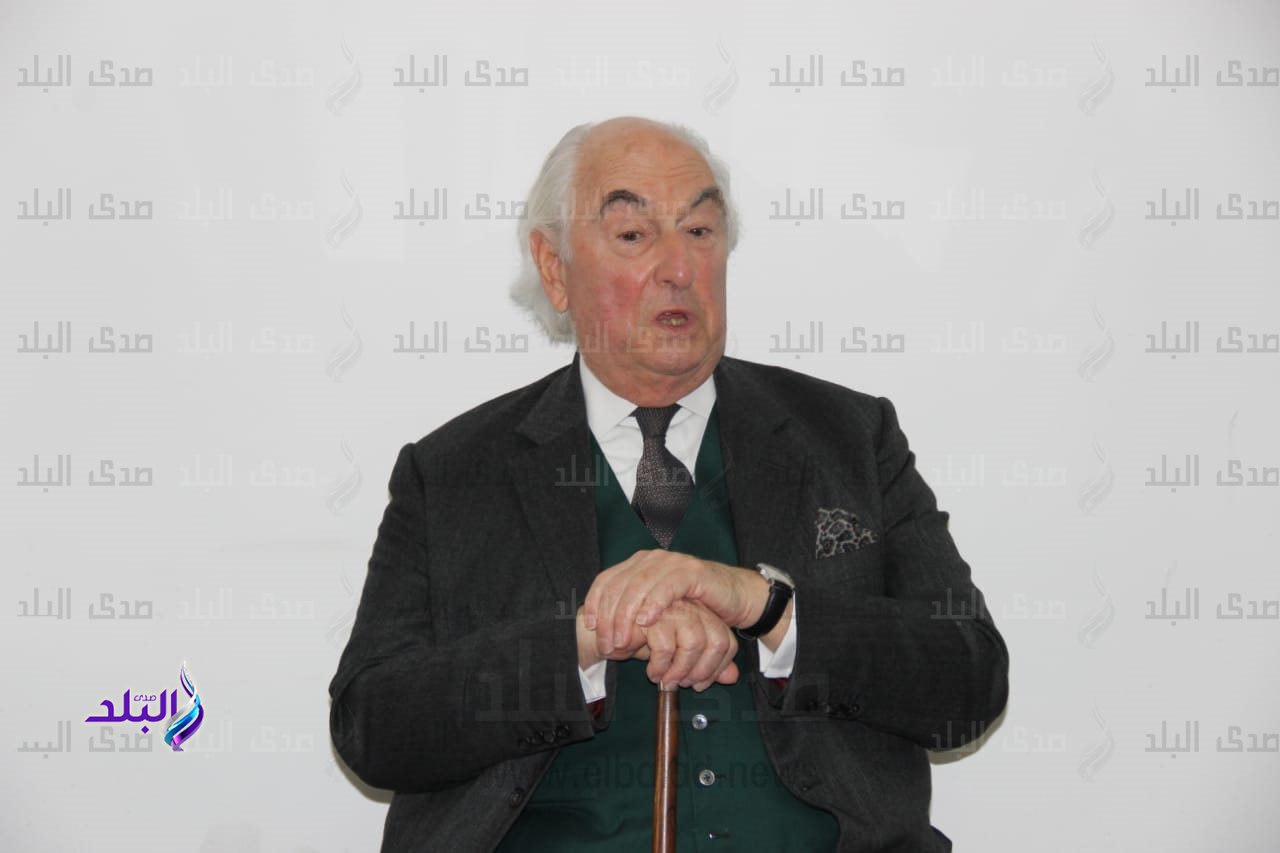 الأمير عباس حلمي الثالث بضيافة كلية الآثار جامعة عين شمس  