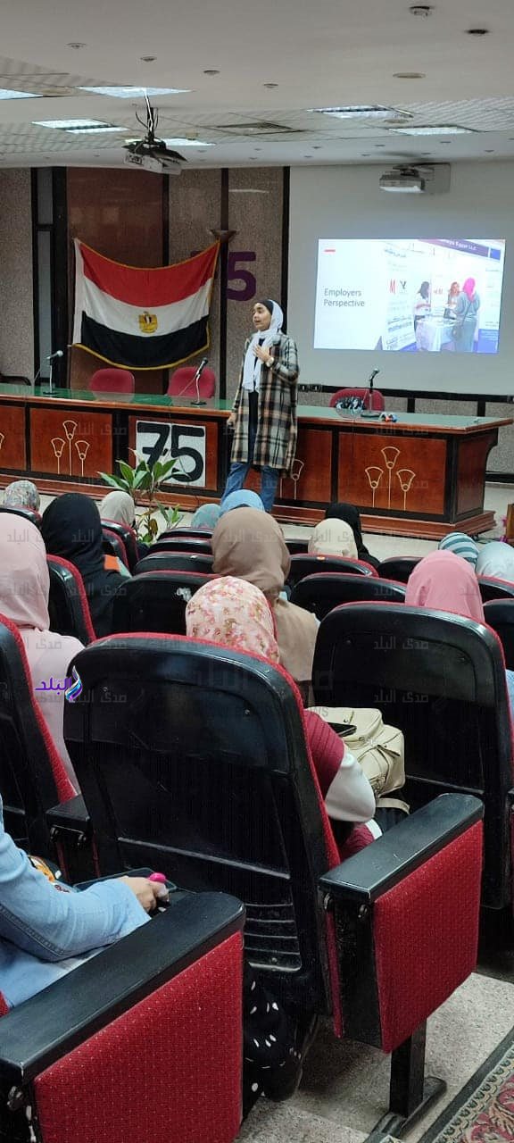 ورشة عمل للاعداد للملتقي التوظيفي وإعداد السيرة الذاتية بزراعة عين شمس