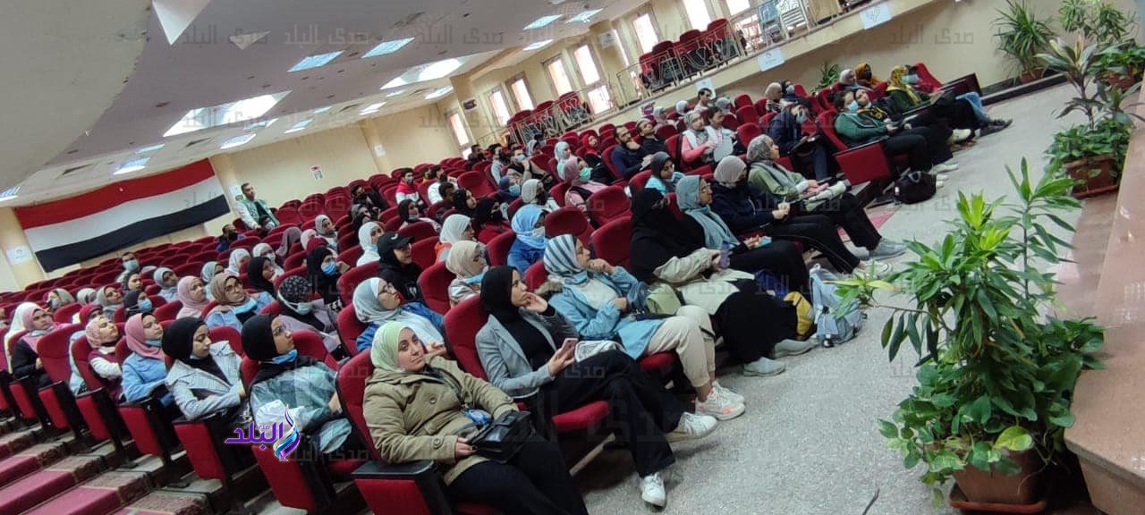 ورشة عمل للاعداد للملتقي التوظيفي وإعداد السيرة الذاتية بزراعة عين شمس