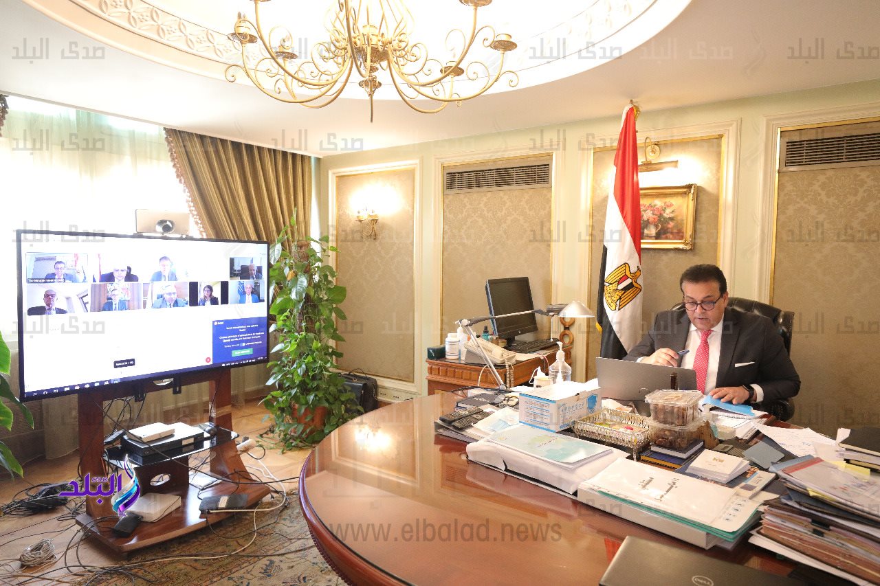 وزير التعليم العالي يبحث آليات التعاون مع مدير عام المنظمة العالمية للملكية الفكرية